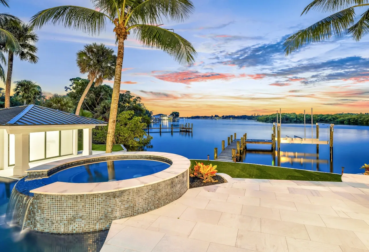 Natural Stone Paver: Limestone <strong>Monaco Sand</strong>